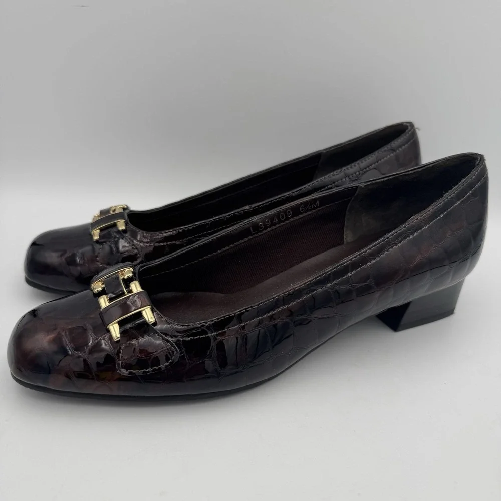 Mark Lemp‎ Walking Cradles Classics 6.5M Brown Croc Embossed Slip-On Loafers